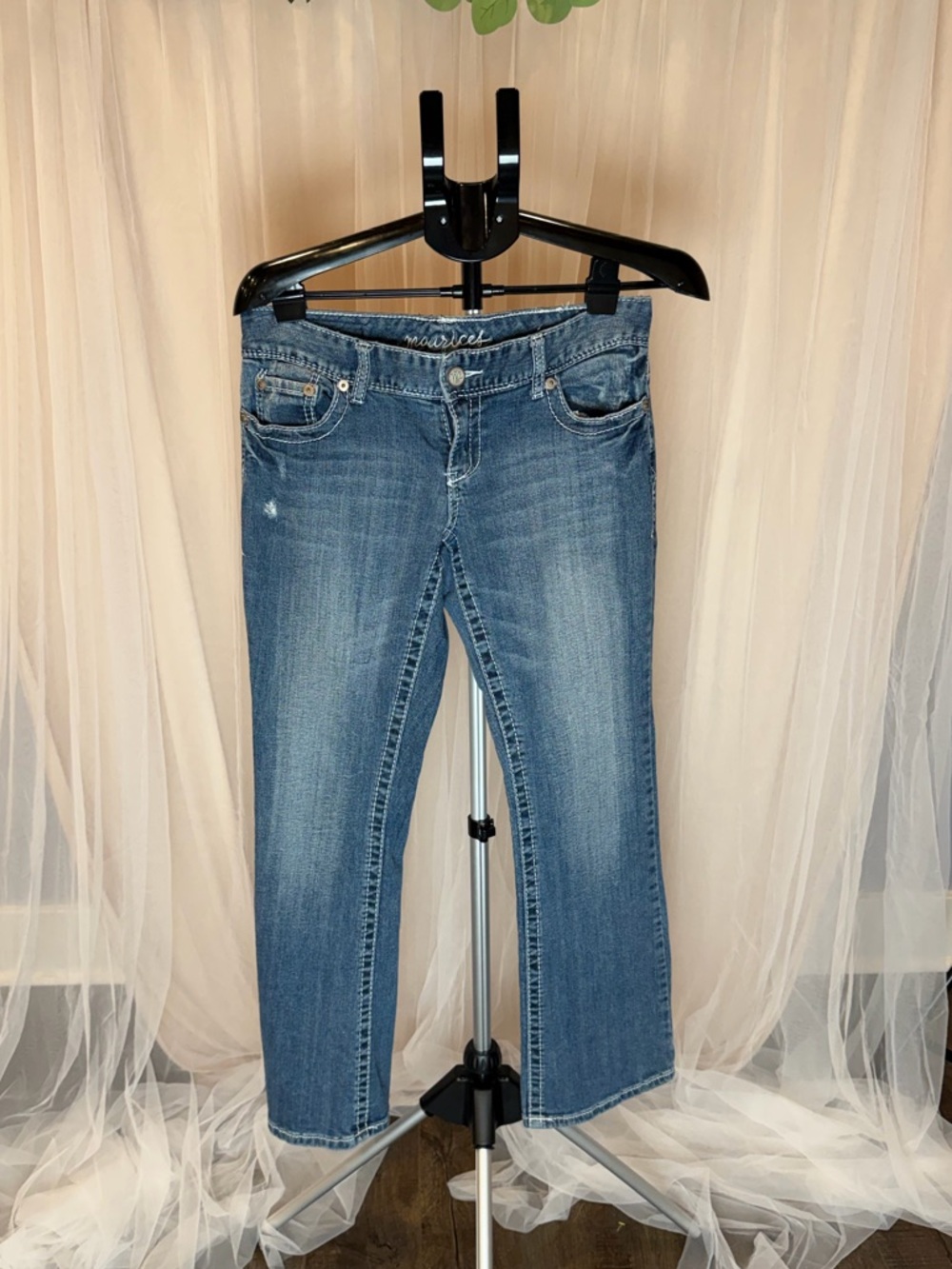 Maurices Bootcut Jeans Women’s Size 5/6 Short Medium Wash Stretch Denim